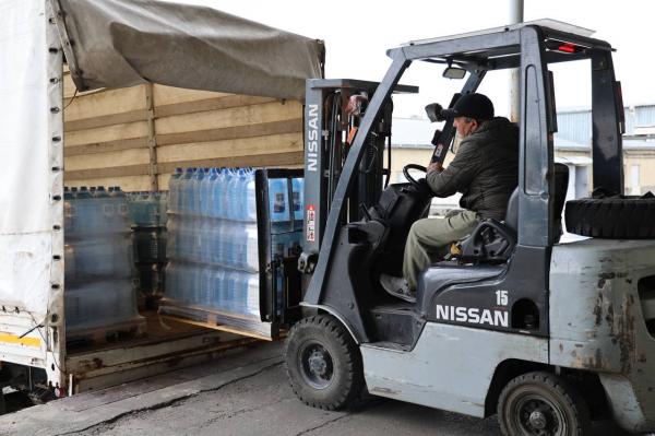 Карачаево-Черкесия направила 10 тонн питьевой воды в ДНР