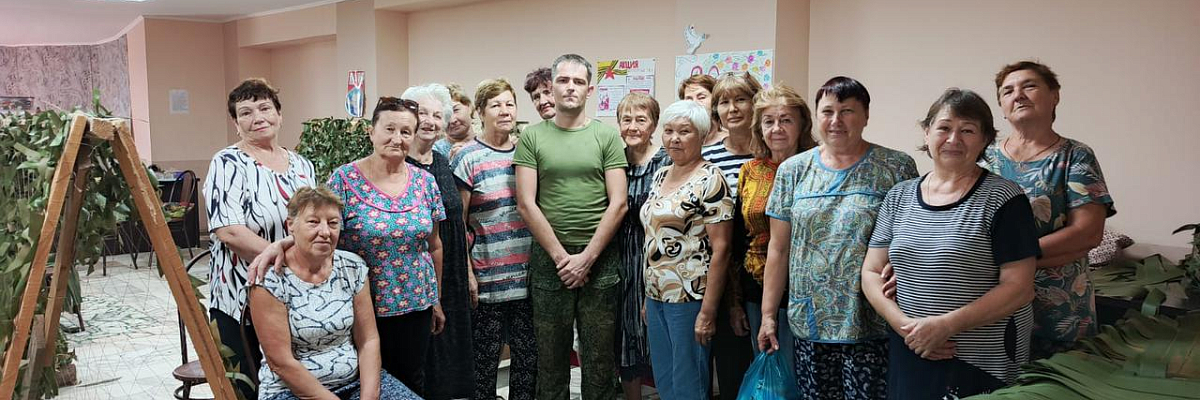 Свыше 450 масксетей изготовили астраханские волонтеры для бойцов СВО