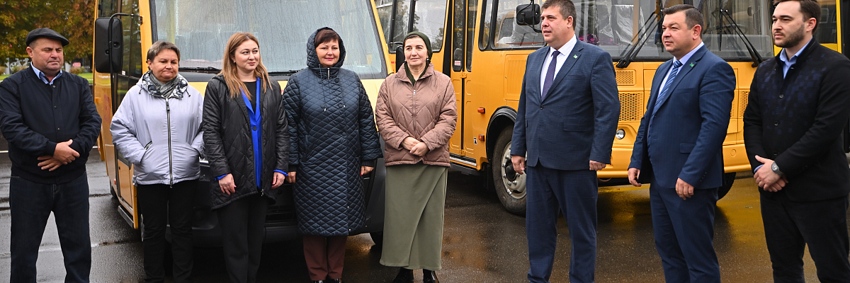 Адыгея пополнила школьный автопарк новыми автобусами для перевозки детей