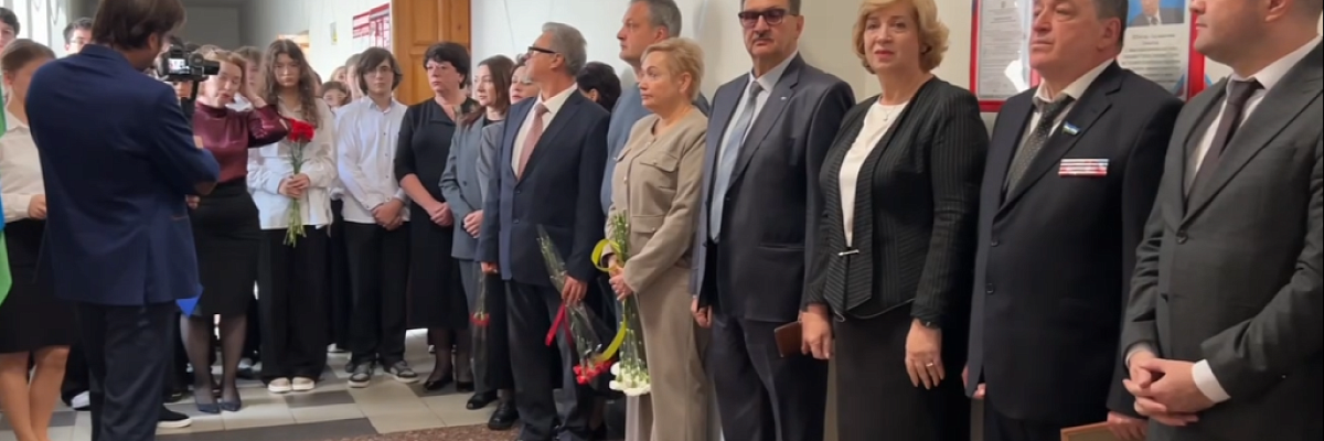 В девятой школе Нальчика открыли мемориальную доску герою СВО Михаилу Курбанову