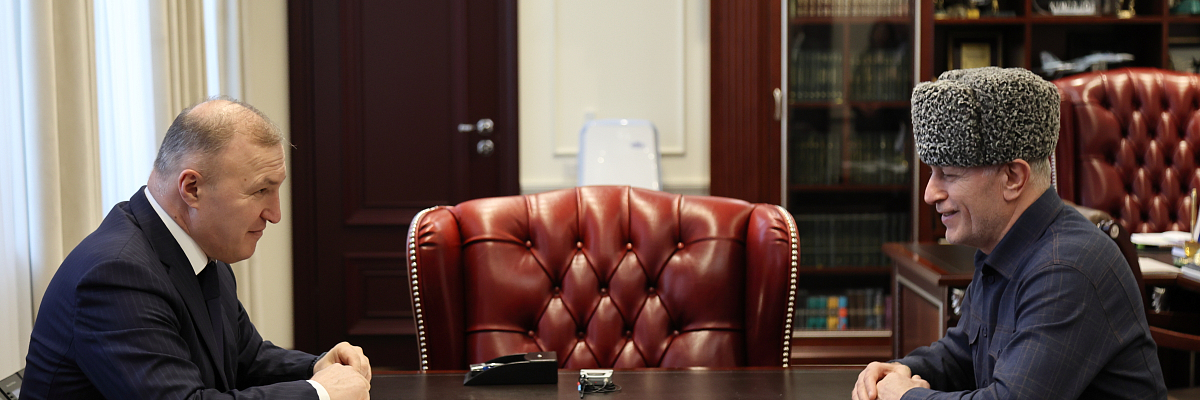 Глава Адыгеи провел встречу с муфтием Адыгеи и Краснодарского края